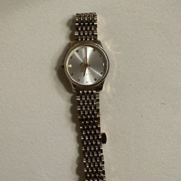 Ladies' Gucci G-Timeless with Bee Slim Silver Dial Gold-Tone Watch, 29mm - Picture 10 of 14